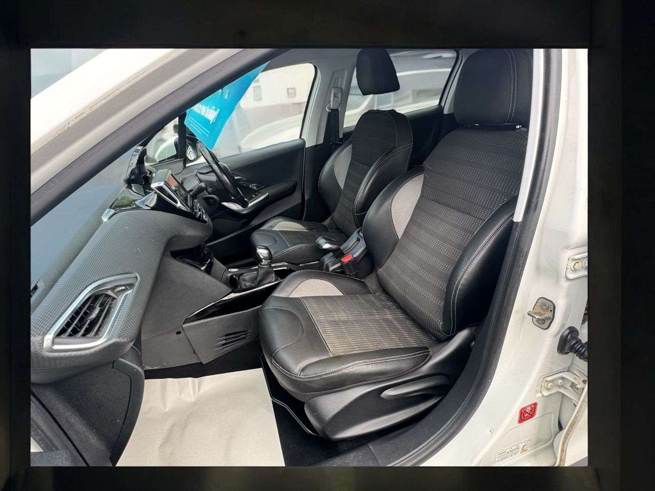 2016 PEUGEOT 2008 2016 PEUGEOT 2008