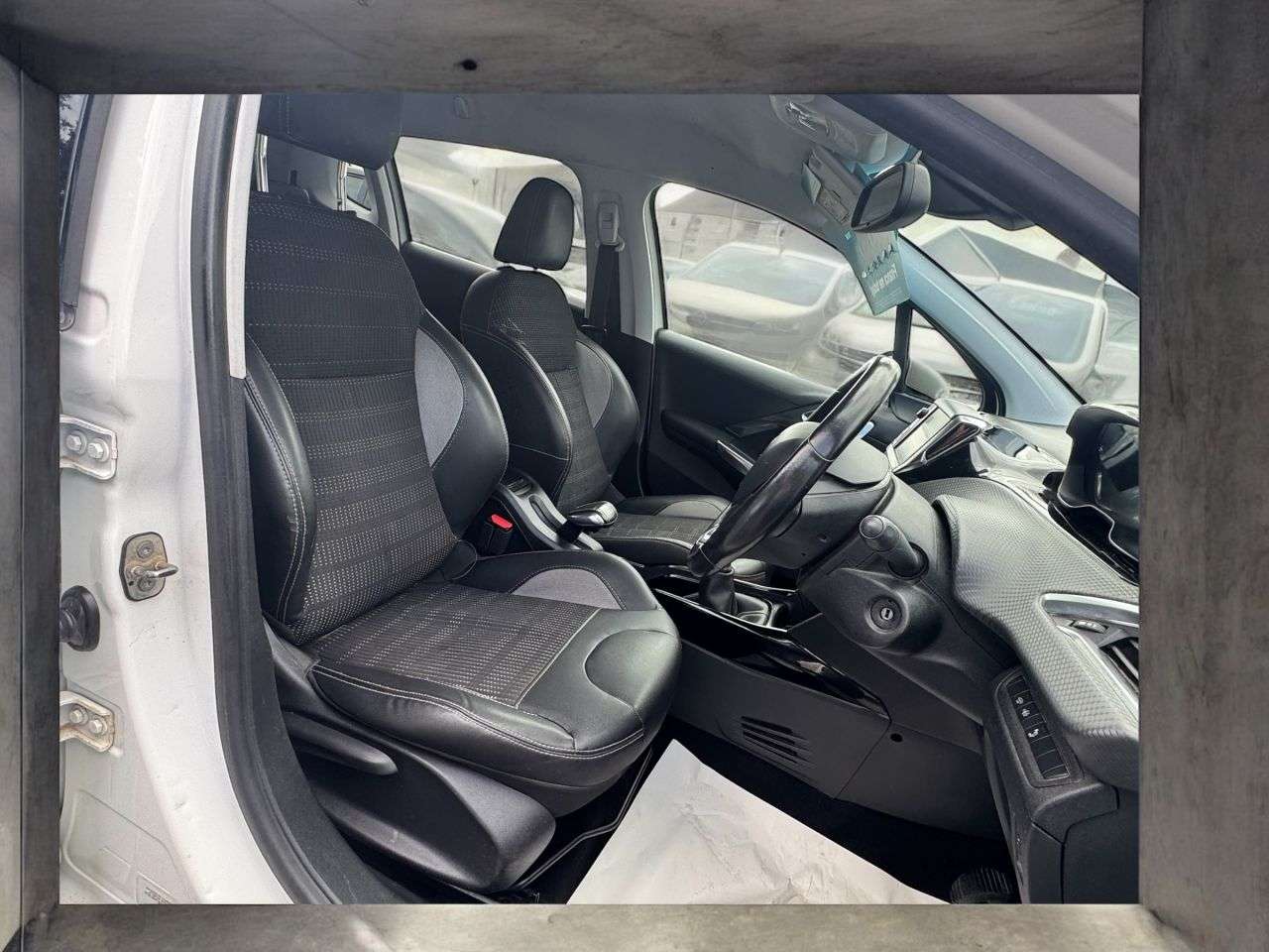 2016 PEUGEOT 2008 2016 PEUGEOT 2008