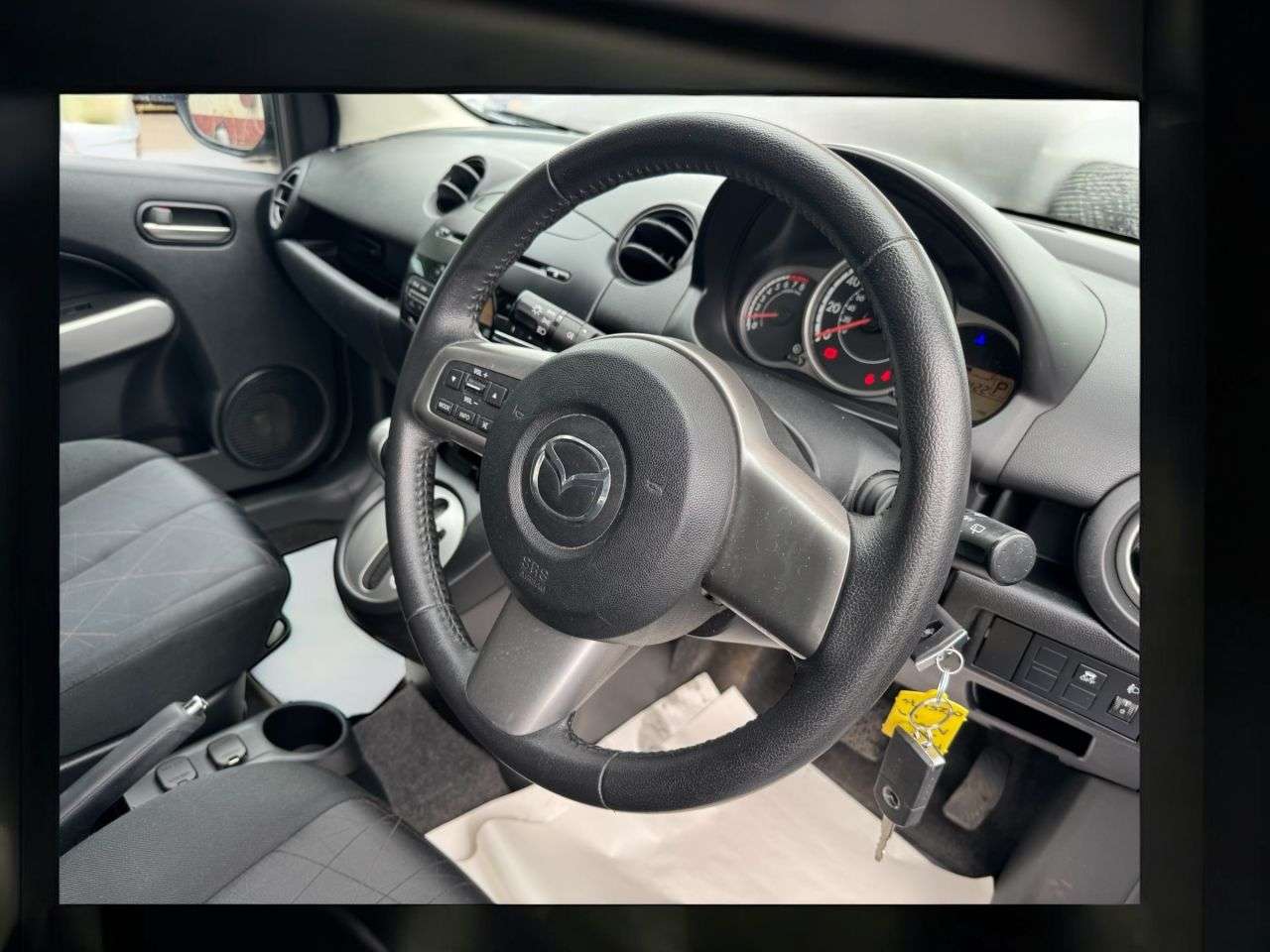 2013 MAZDA MAZDA2 2013 MAZDA MAZDA2