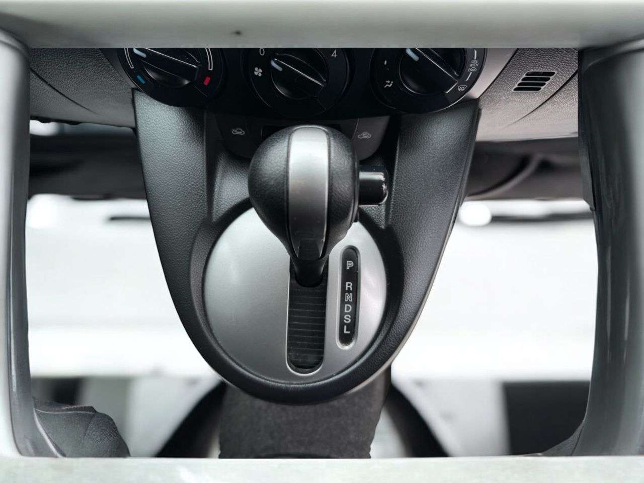 2013 MAZDA MAZDA2 2013 MAZDA MAZDA2