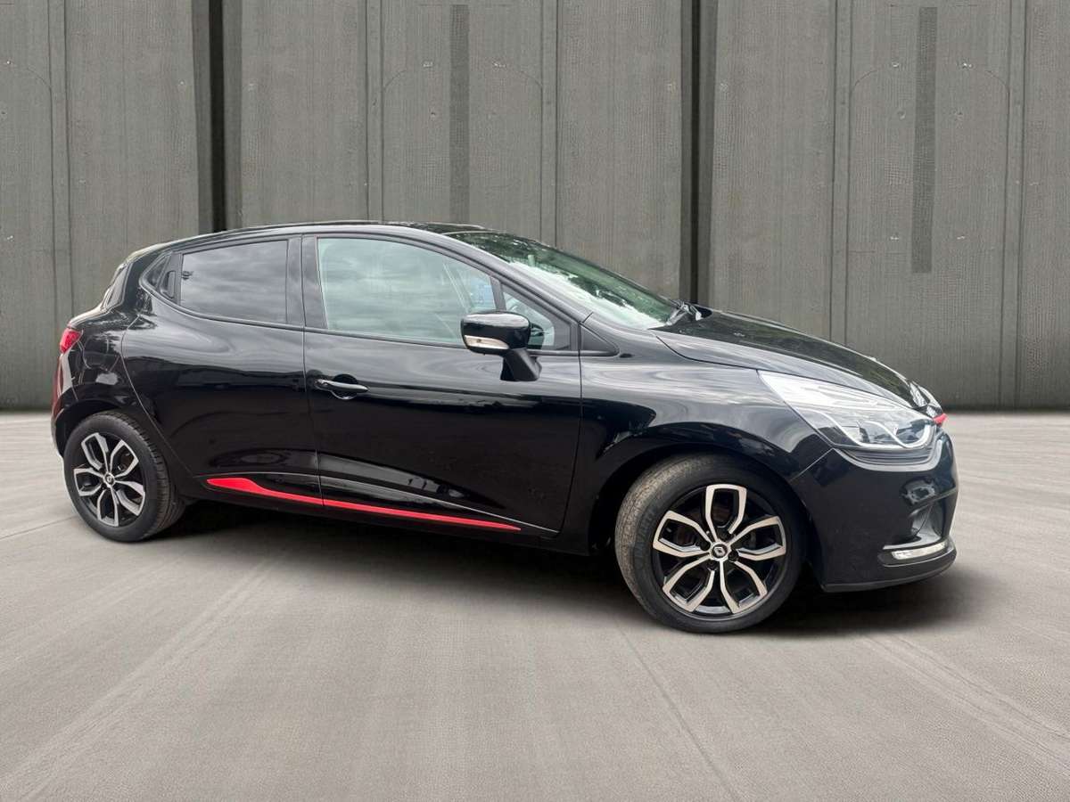 Check out this Renault Clio 2017 Petrol Manual