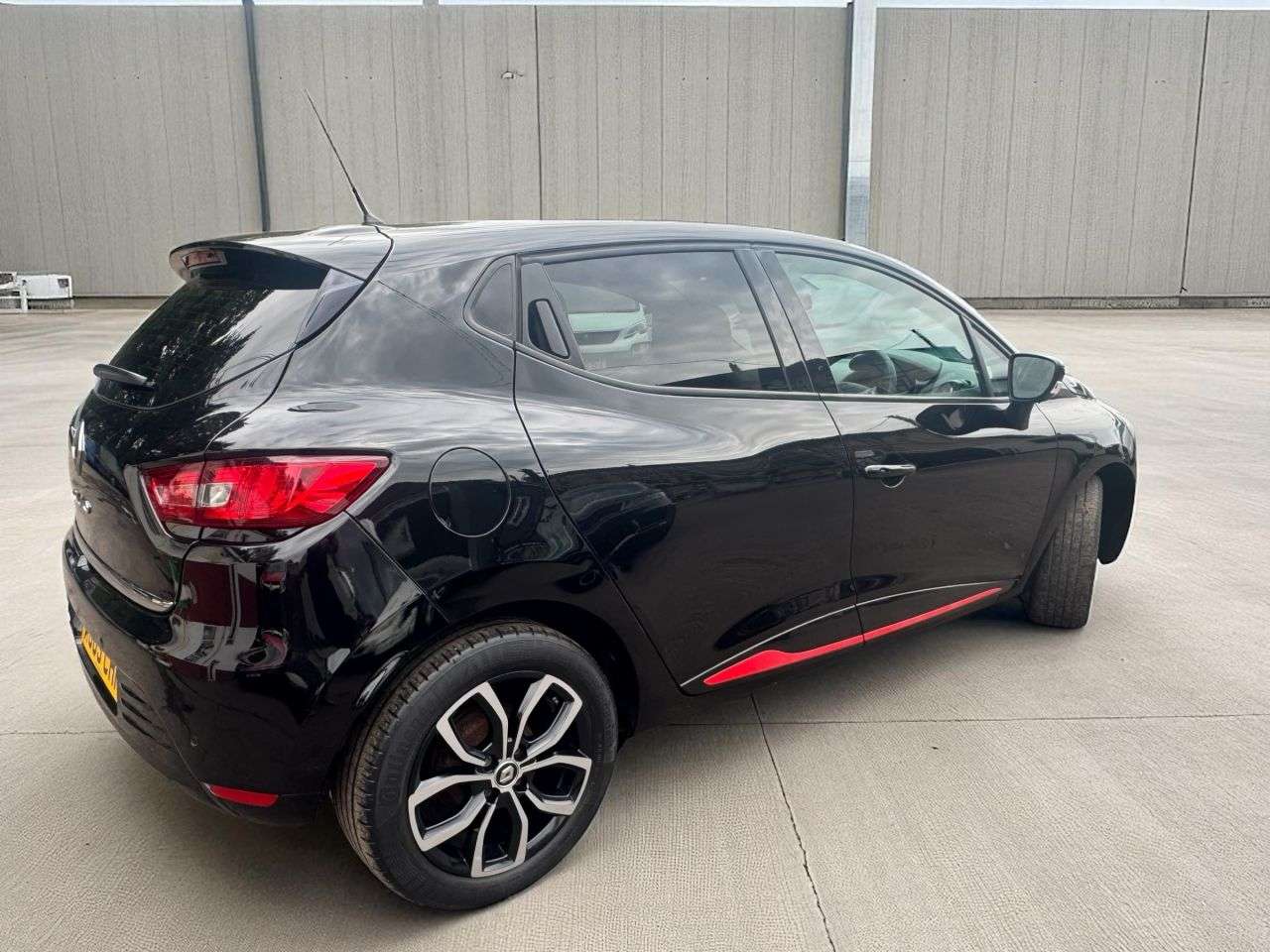 2017 RENAULT CLIO 2017 RENAULT CLIO
