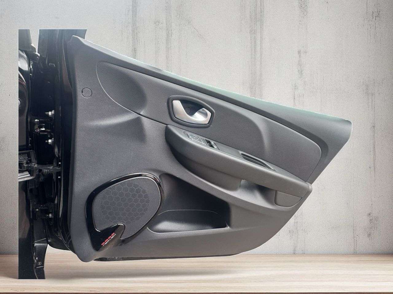 2017 RENAULT CLIO 2017 RENAULT CLIO