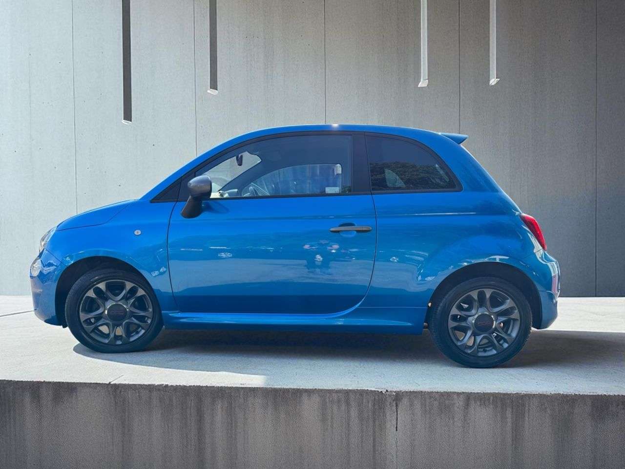2017 FIAT 500 2017 FIAT 500