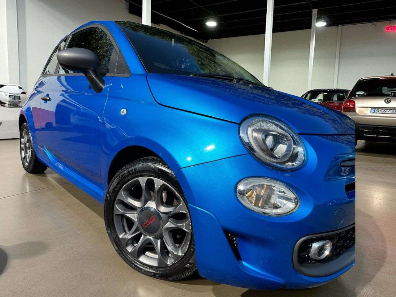 2017 FIAT 500 2017 FIAT 500