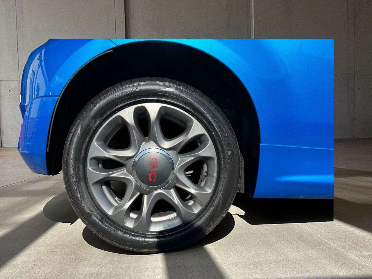 2017 FIAT 500 2017 FIAT 500