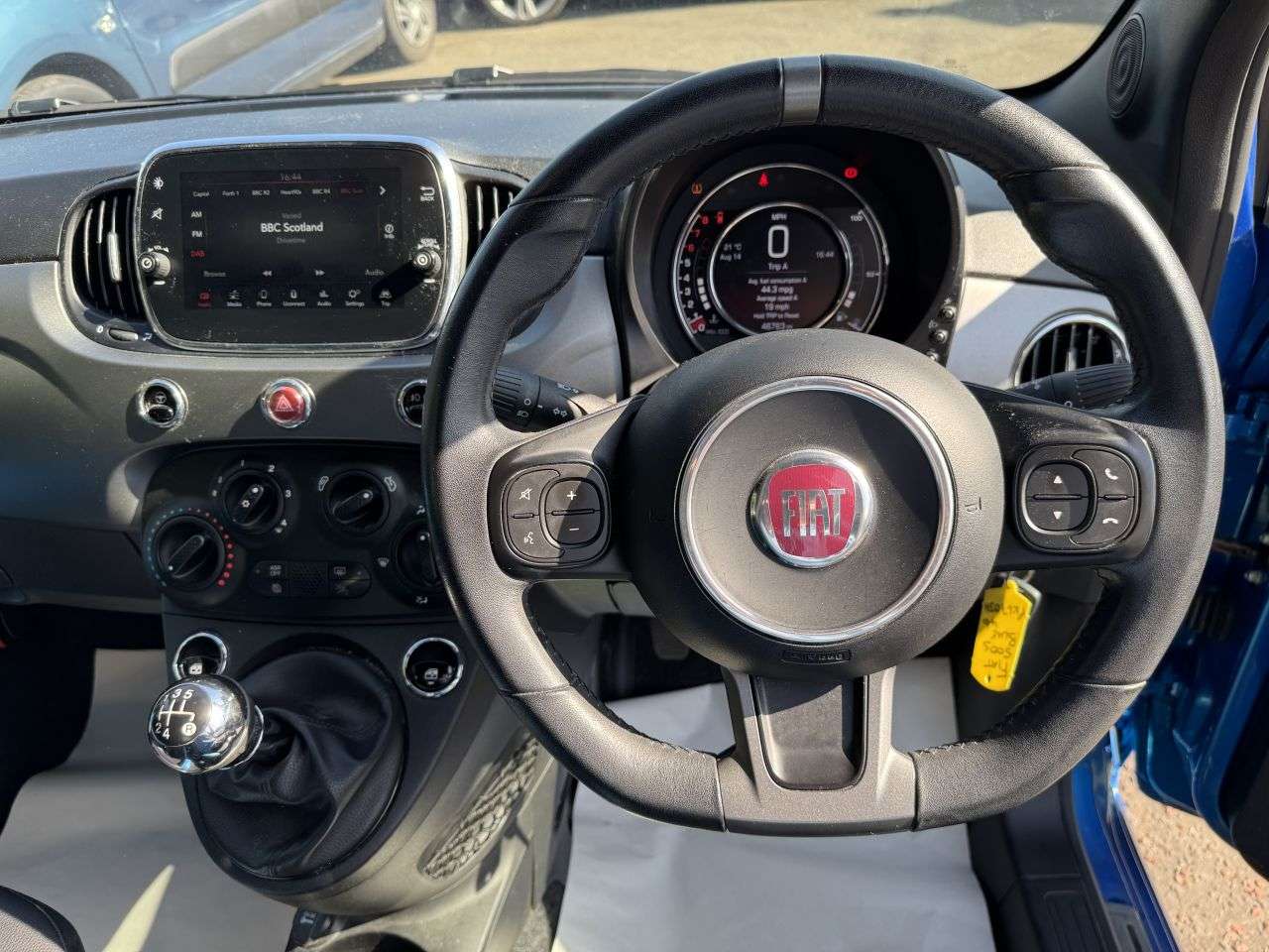 2017 FIAT 500 2017 FIAT 500