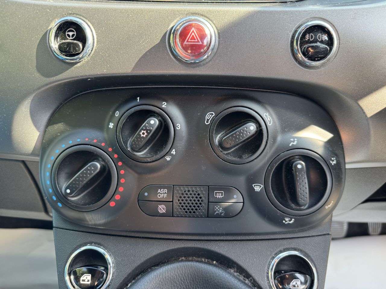 2017 FIAT 500 2017 FIAT 500