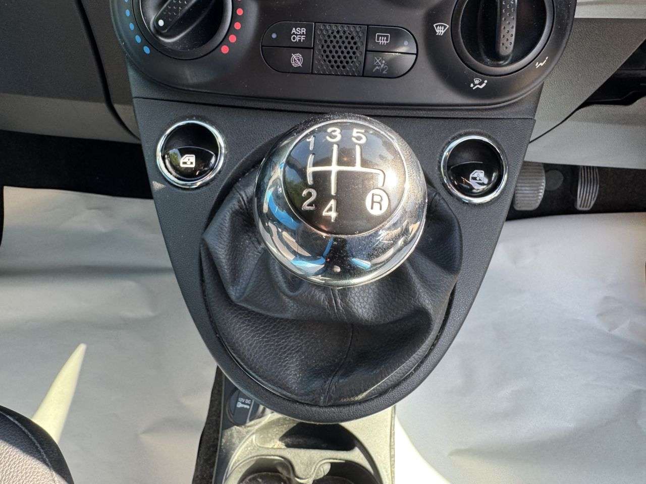 2017 FIAT 500 2017 FIAT 500