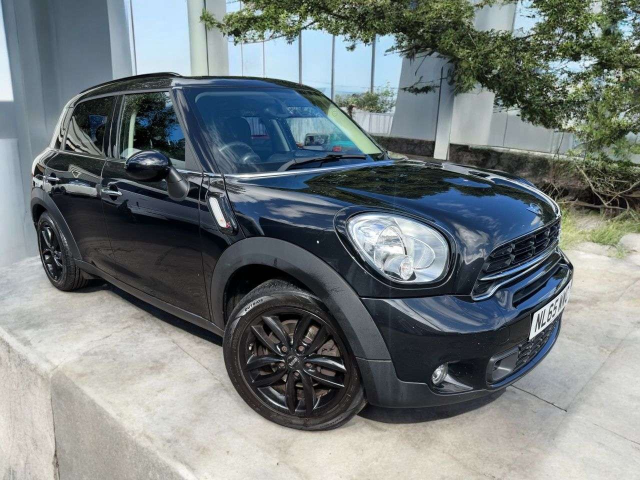 A 2015 MINI COUNTRYMAN 2.0 Cooper SD SUV 5dr Diesel Auto Euro 5 (143 ps) *** SERVICE HISTORY *** A 2015 MINI COUNTRYMAN 2.0 Cooper SD SUV 5dr Diesel Auto Euro 5 (143 ps) *** SERVICE HISTORY ***