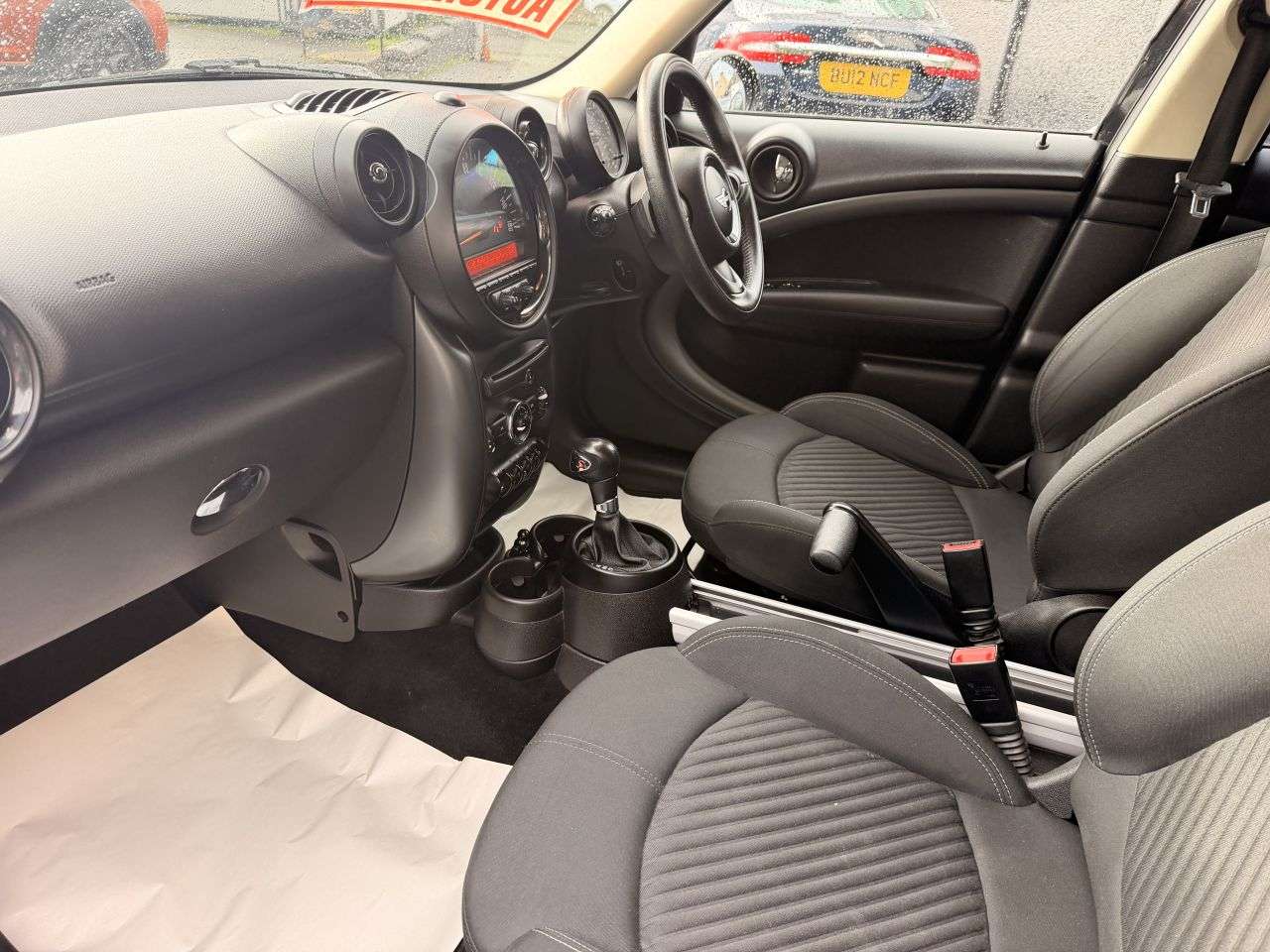 2015 MINI COUNTRYMAN 2015 MINI COUNTRYMAN