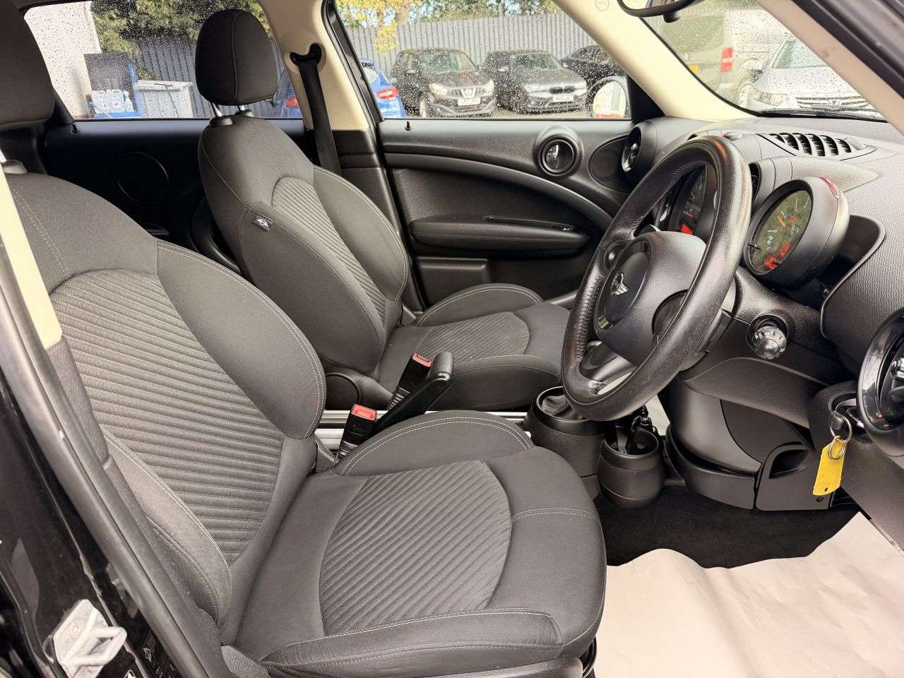 2015 MINI COUNTRYMAN 2015 MINI COUNTRYMAN