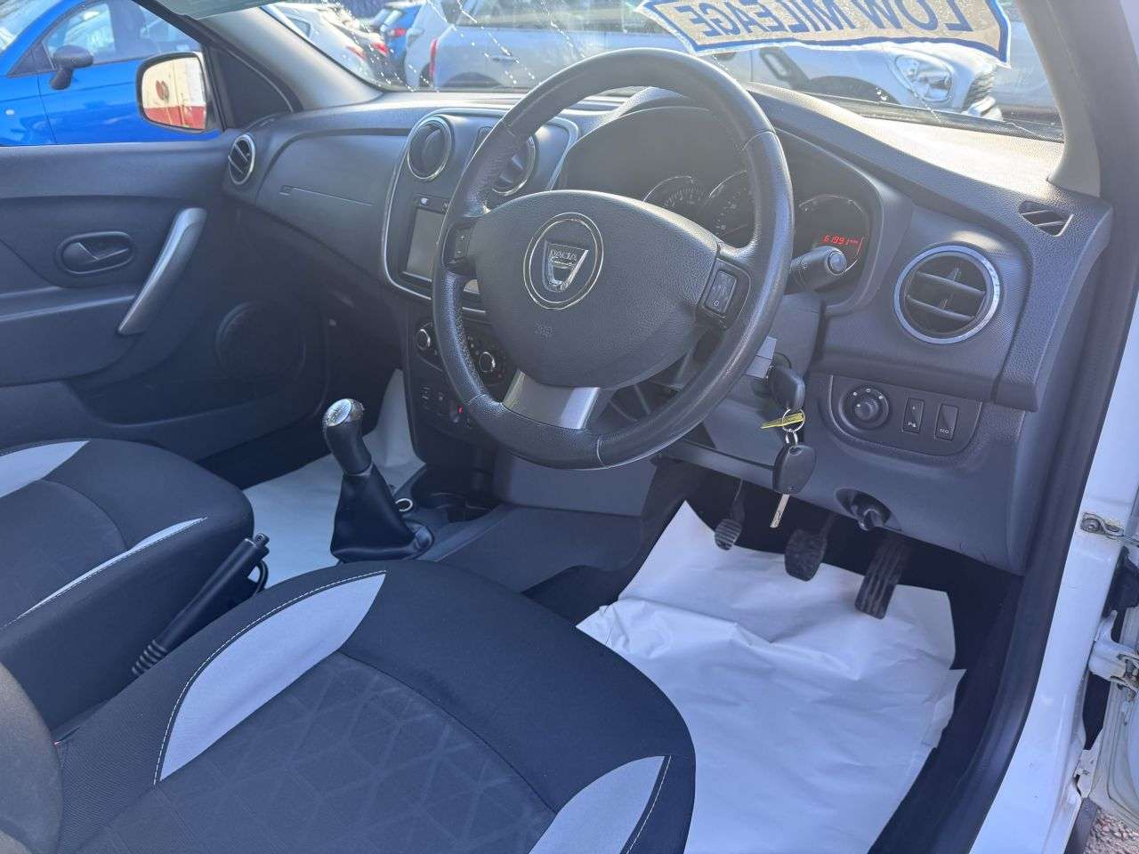 2013 DACIA SANDERO STEPWAY 2013 DACIA SANDERO STEPWAY