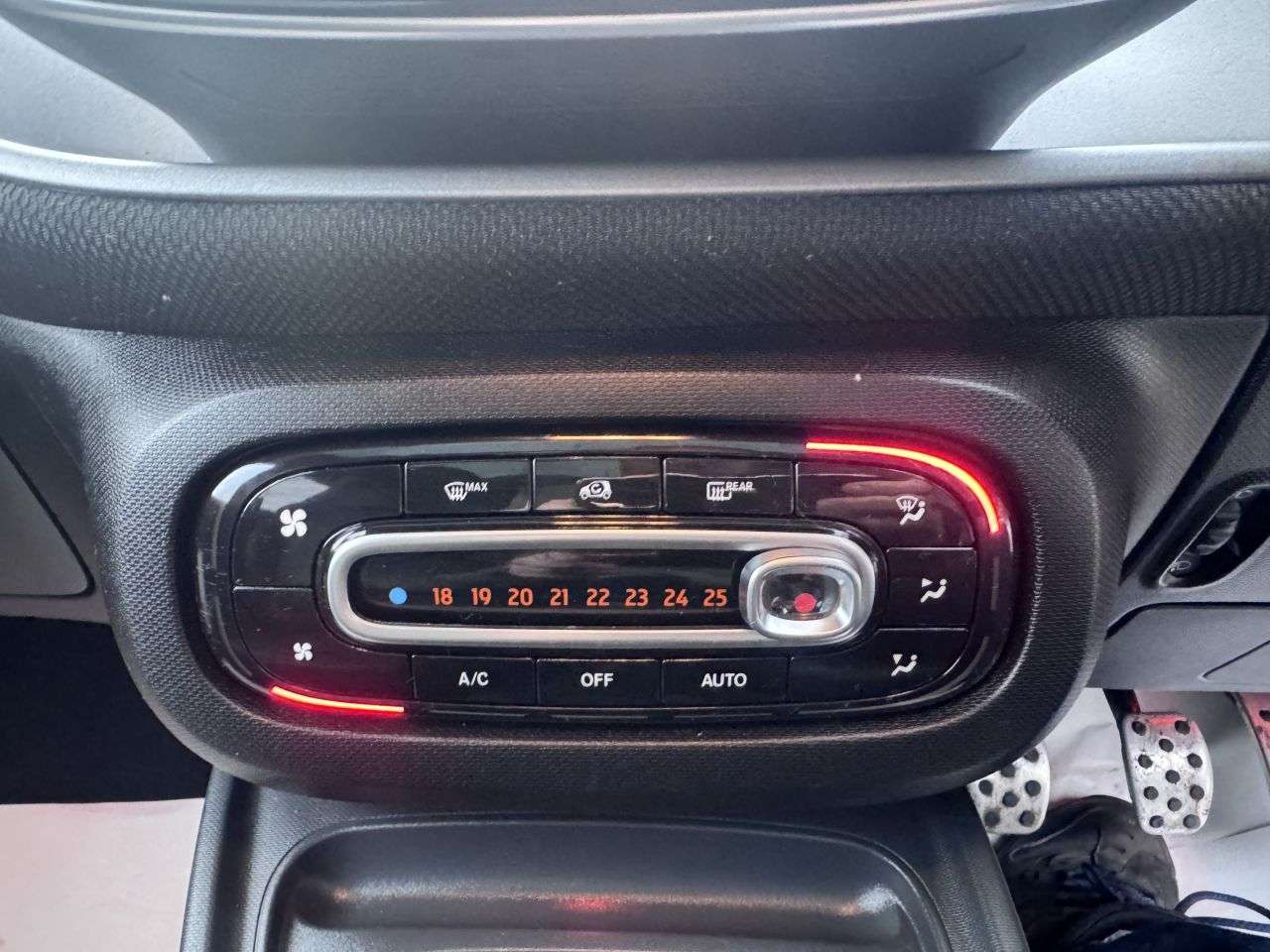 2017 SMART FORFOUR 2017 SMART FORFOUR