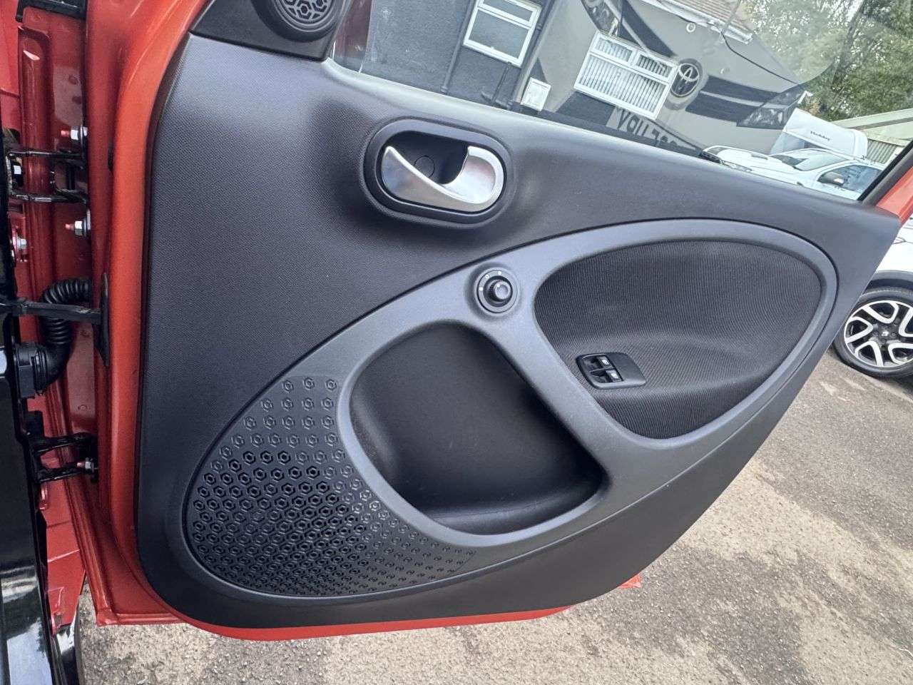 2017 SMART FORFOUR 2017 SMART FORFOUR