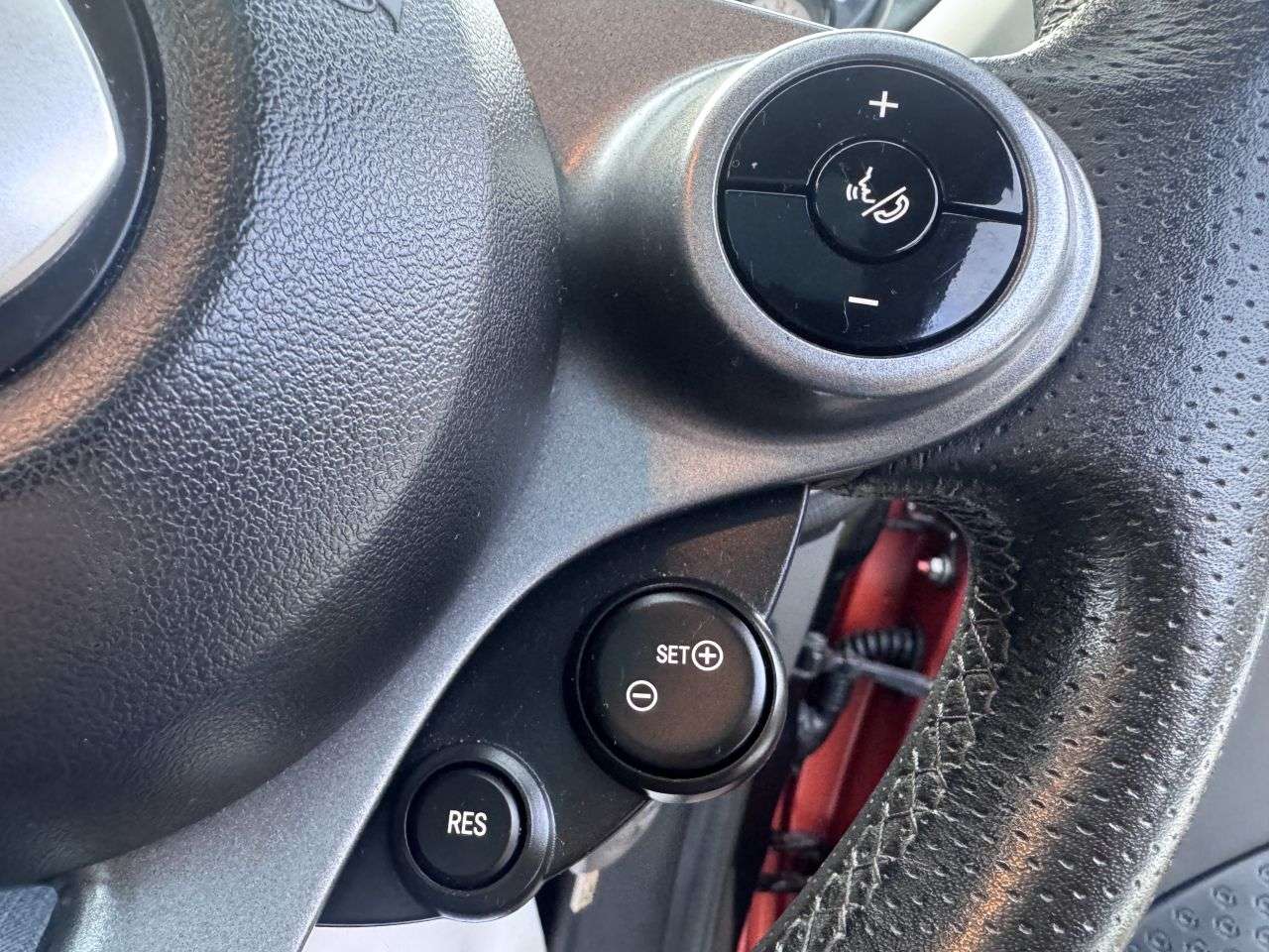 2017 SMART FORFOUR 2017 SMART FORFOUR