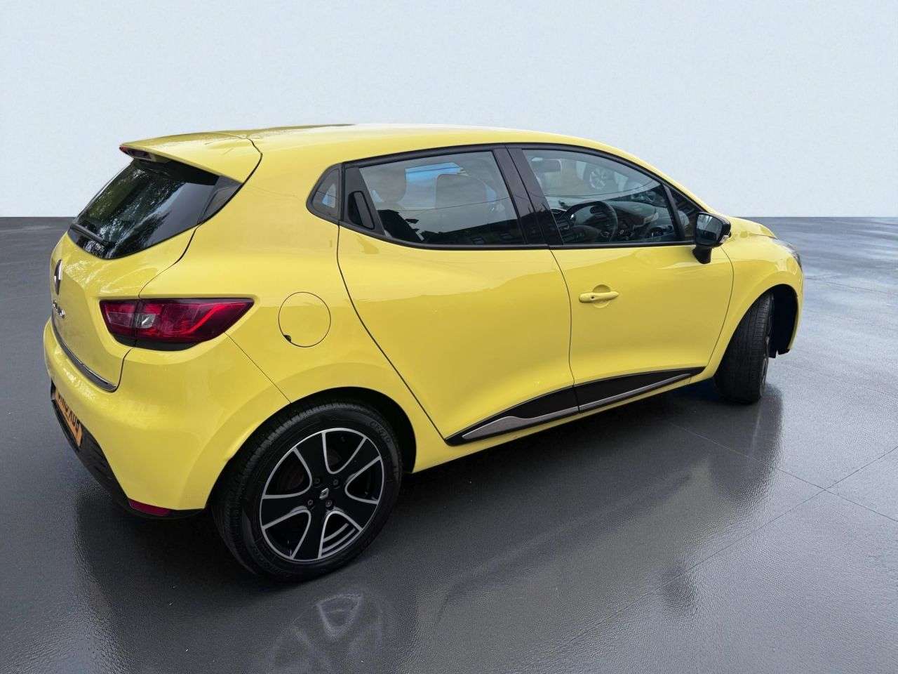 2013 RENAULT CLIO 2013 RENAULT CLIO