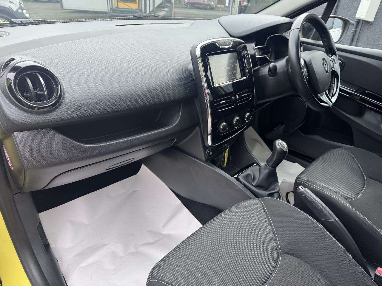 2013 RENAULT CLIO 2013 RENAULT CLIO