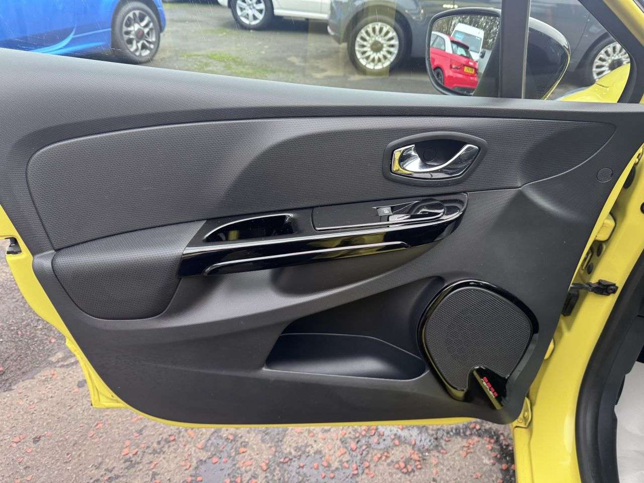 2013 RENAULT CLIO 2013 RENAULT CLIO