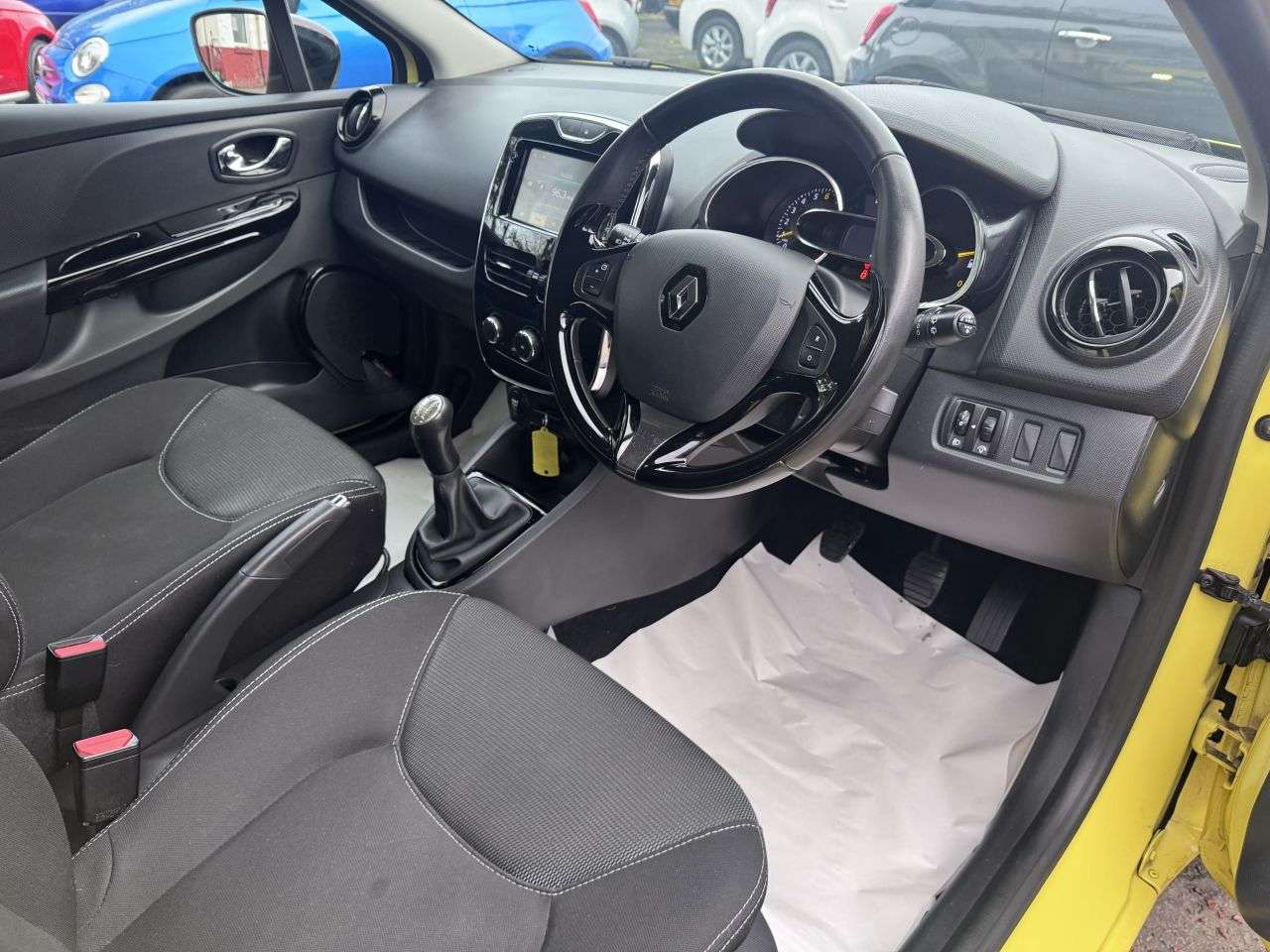 2013 RENAULT CLIO 2013 RENAULT CLIO