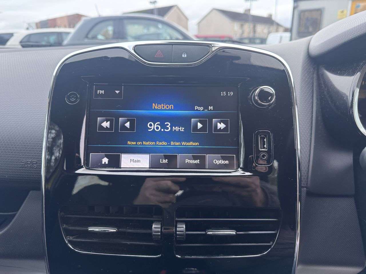 2013 RENAULT CLIO 2013 RENAULT CLIO