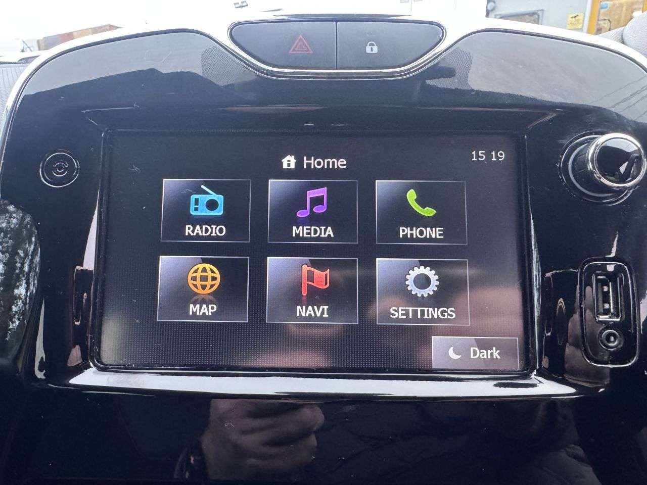 2013 RENAULT CLIO 2013 RENAULT CLIO