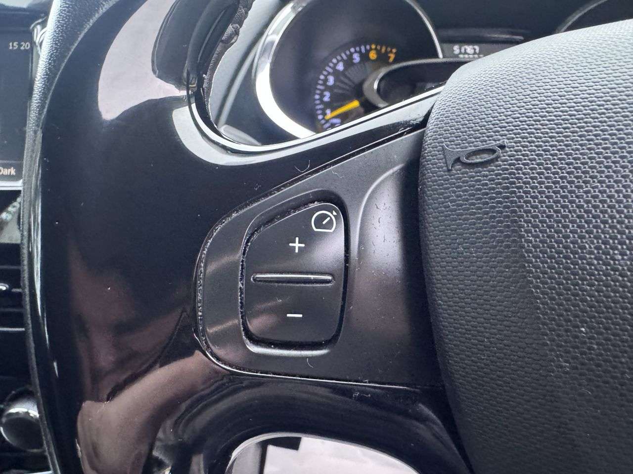 2013 RENAULT CLIO 2013 RENAULT CLIO