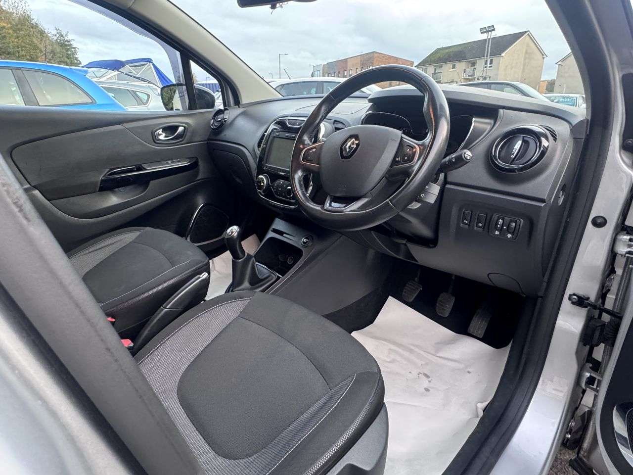 2016 RENAULT CAPTUR 2016 RENAULT CAPTUR