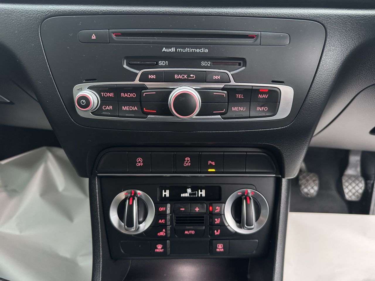 2014 AUDI Q3 2014 AUDI Q3