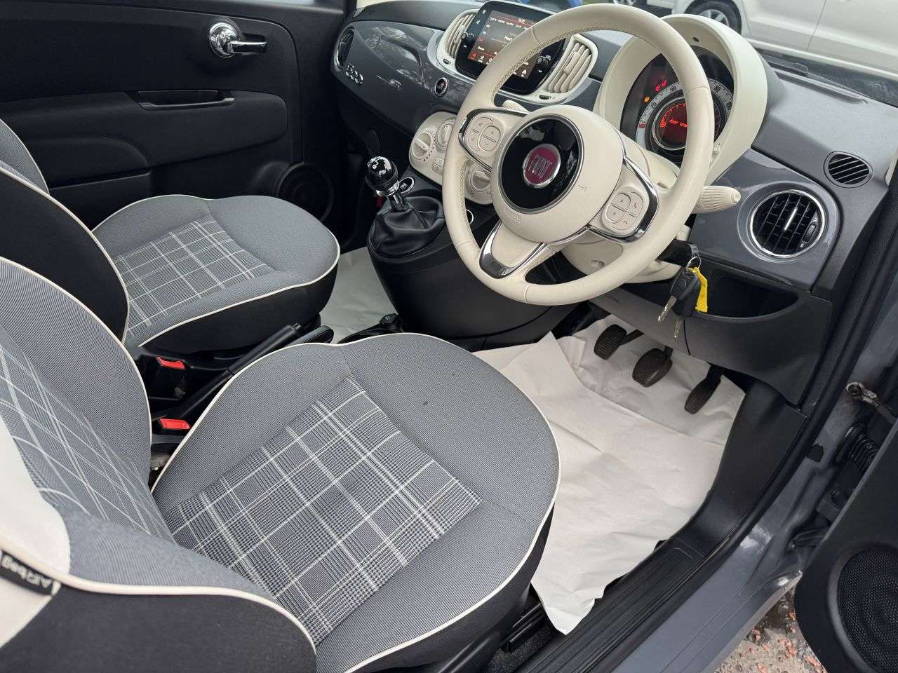 2019 FIAT 500 2019 FIAT 500