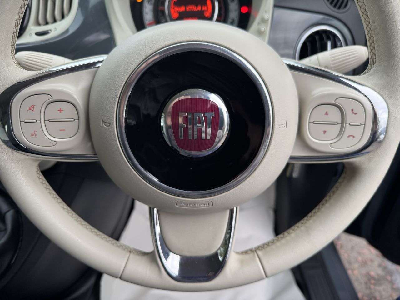2019 FIAT 500 2019 FIAT 500