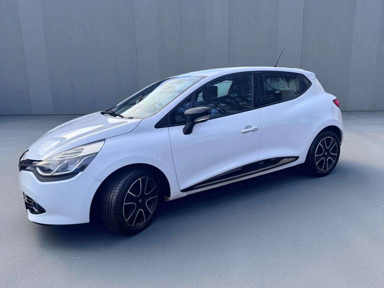 2014 RENAULT CLIO 2014 RENAULT CLIO