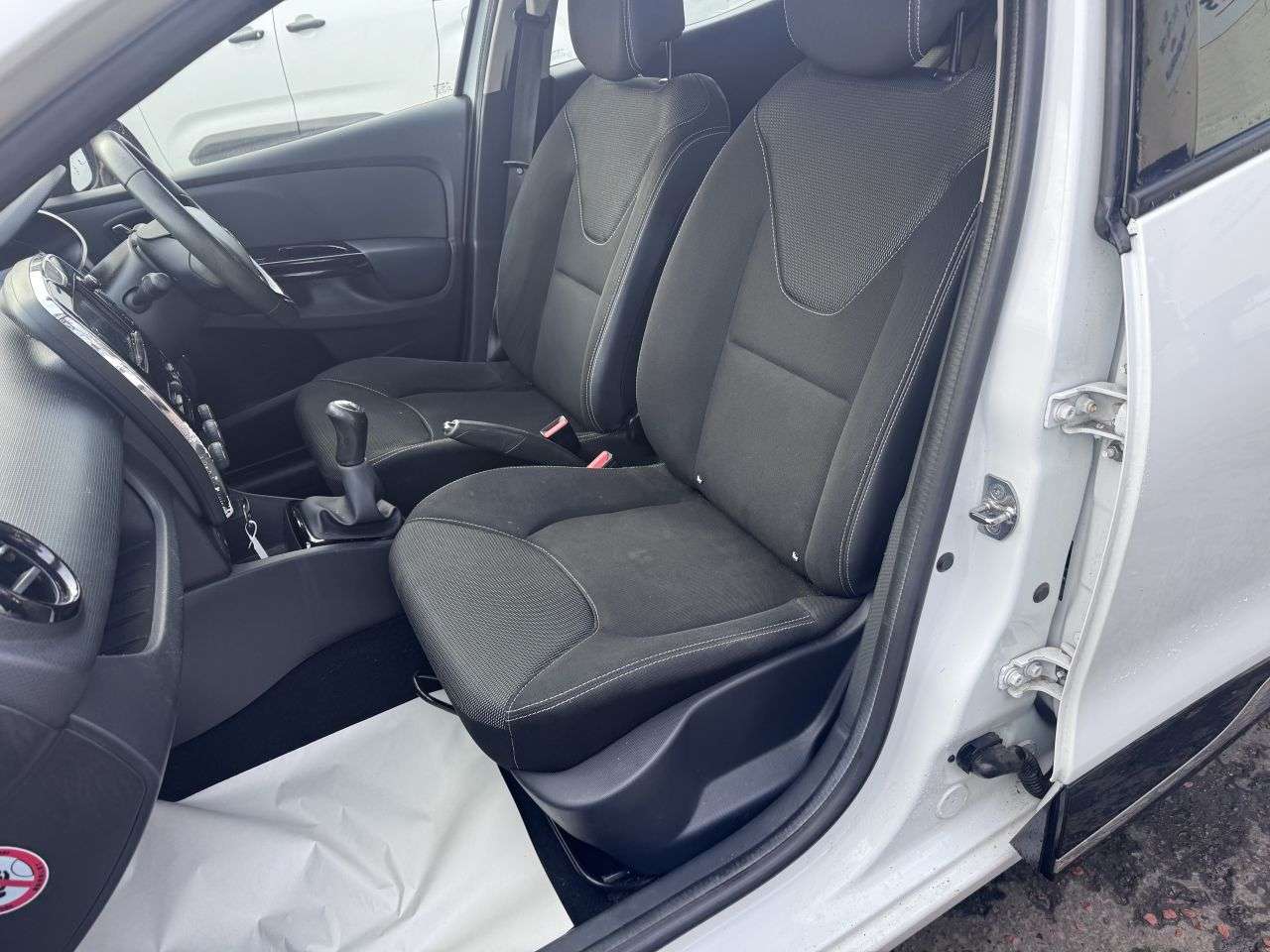 2014 RENAULT CLIO 2014 RENAULT CLIO