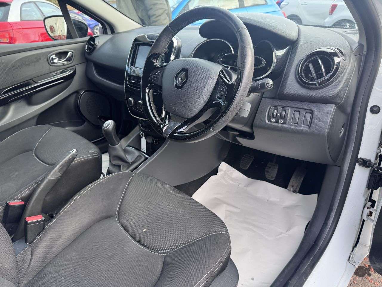2014 RENAULT CLIO 2014 RENAULT CLIO
