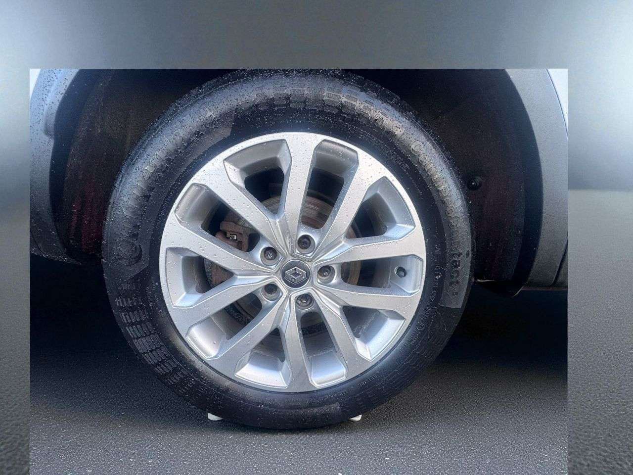 A 2017 RENAULT KADJAR 1.5 dCi Dynamique Nav SUV 5dr Diesel Manual Euro 6 (s/s) (110 ps) A 2017 RENAULT KADJAR 1.5 dCi Dynamique Nav SUV 5dr Diesel Manual Euro 6 (s/s) (110 ps)