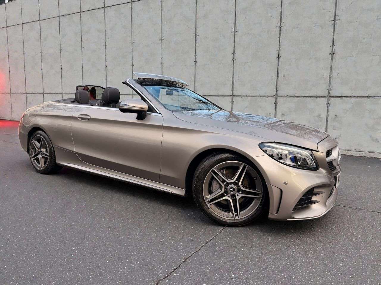 A 2021 MERCEDES-BENZ C-CLASS 1.5 C200 MHEV AMG Line Edition (Premium) Cabriolet 2dr Petrol G-Tronic+ Eur A 2021 MERCEDES-BENZ C-CLASS 1.5 C200 MHEV AMG Line Edition (Premium) Cabriolet 2dr Petrol G-Tronic+ Eur