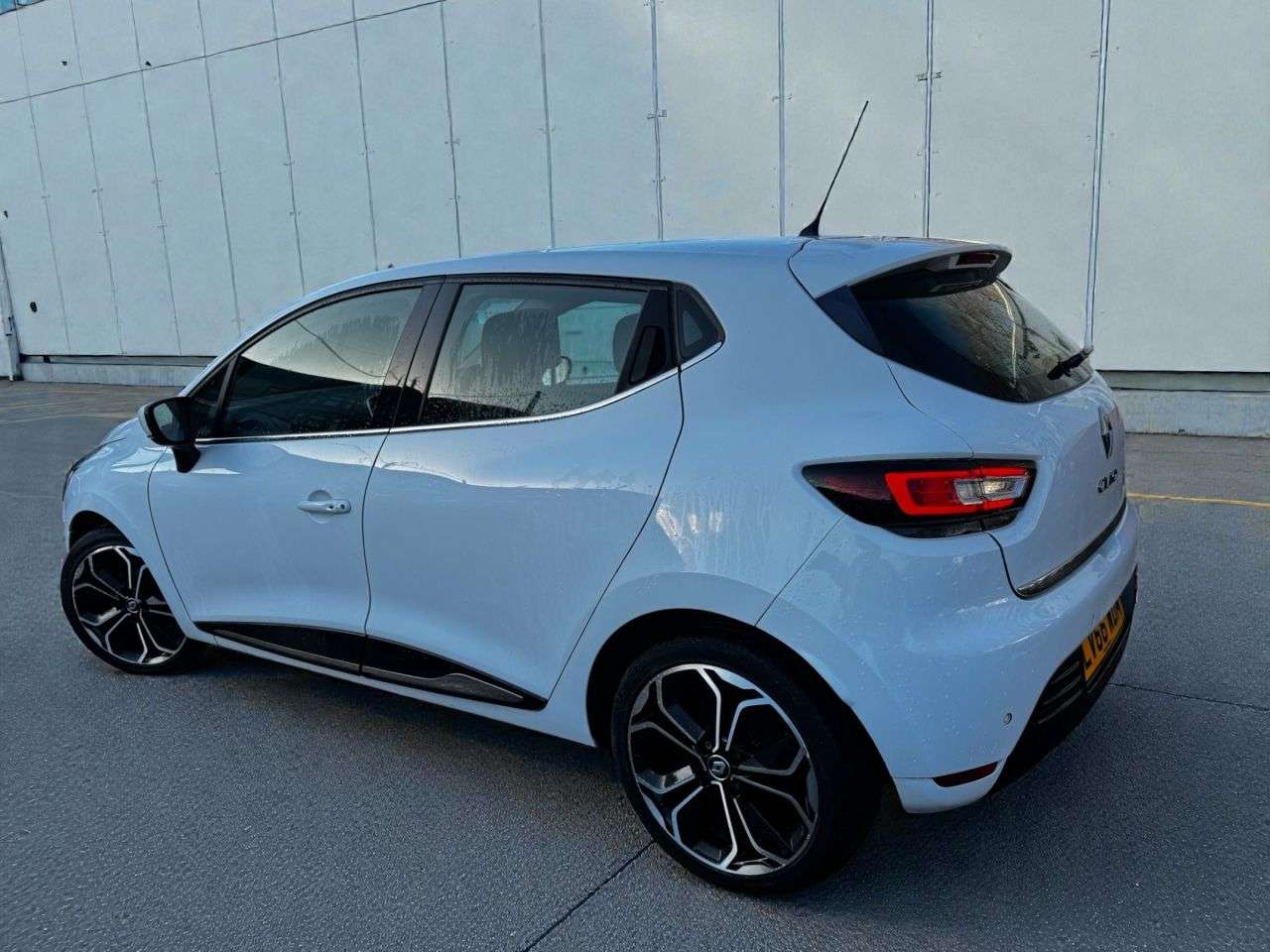 2016 RENAULT CLIO 2016 RENAULT CLIO