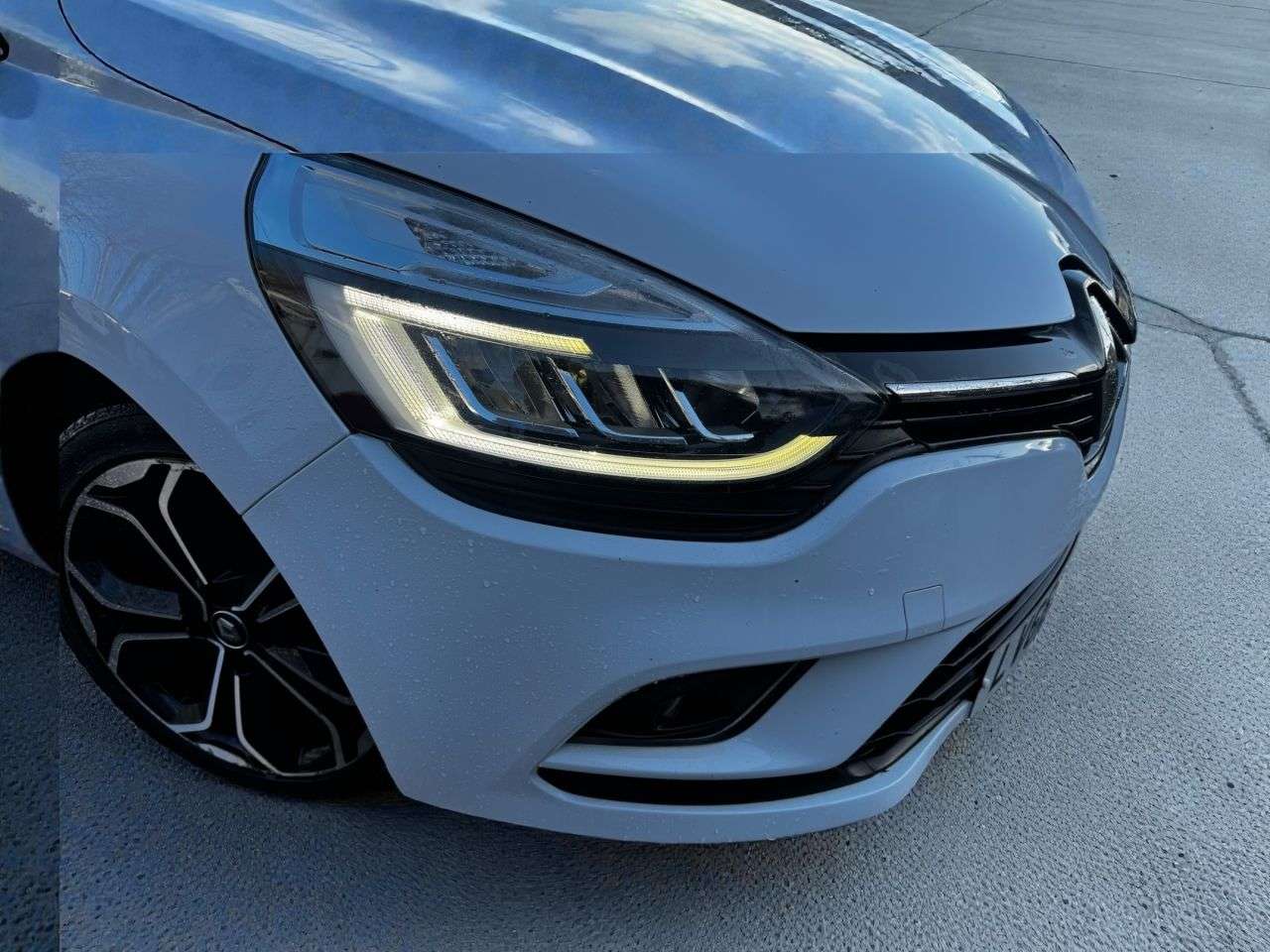 2016 RENAULT CLIO 2016 RENAULT CLIO