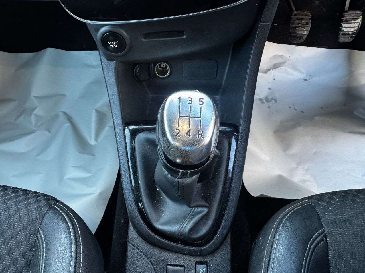 2016 RENAULT CLIO 2016 RENAULT CLIO