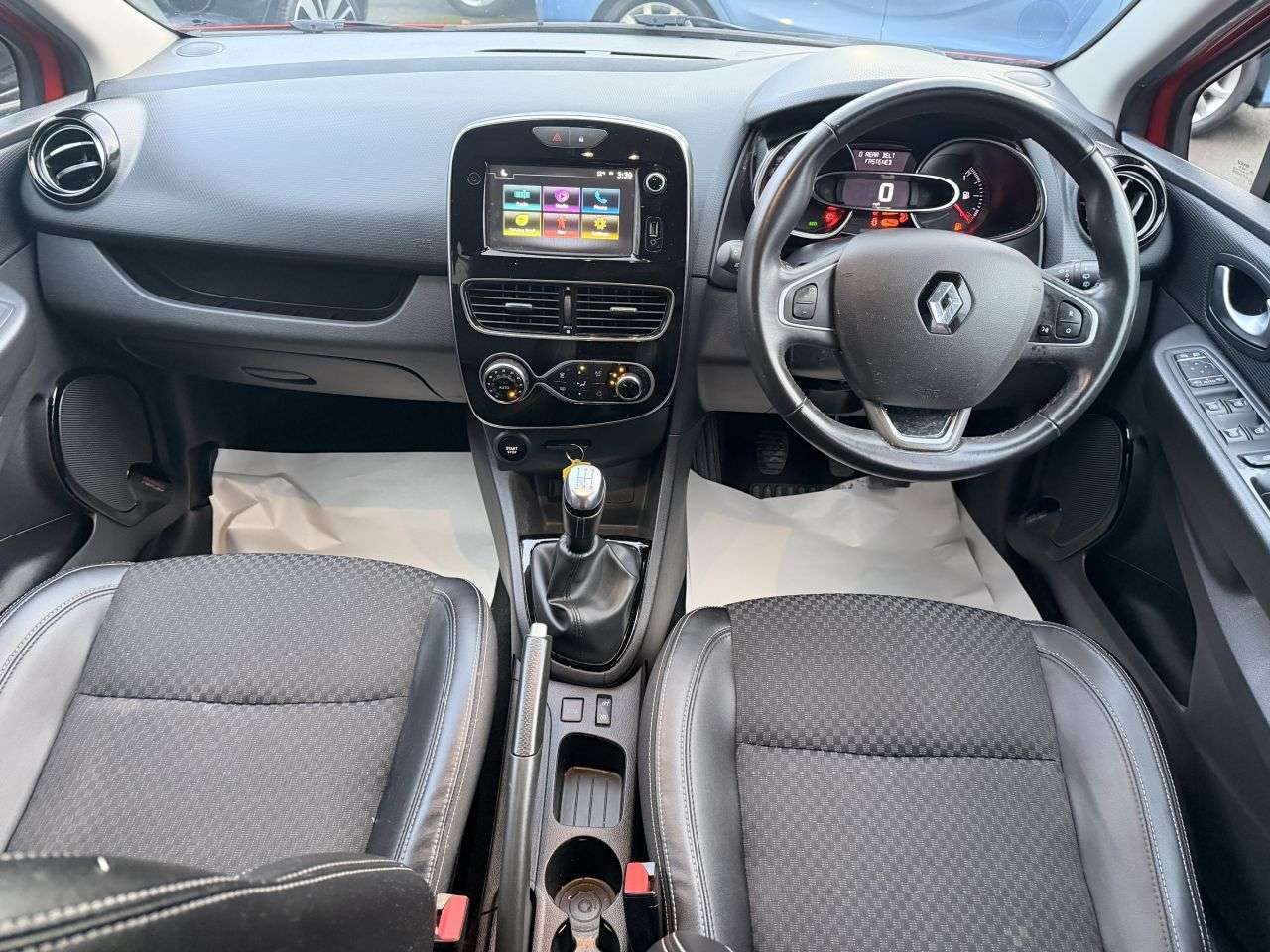 2019 RENAULT CLIO 2019 RENAULT CLIO