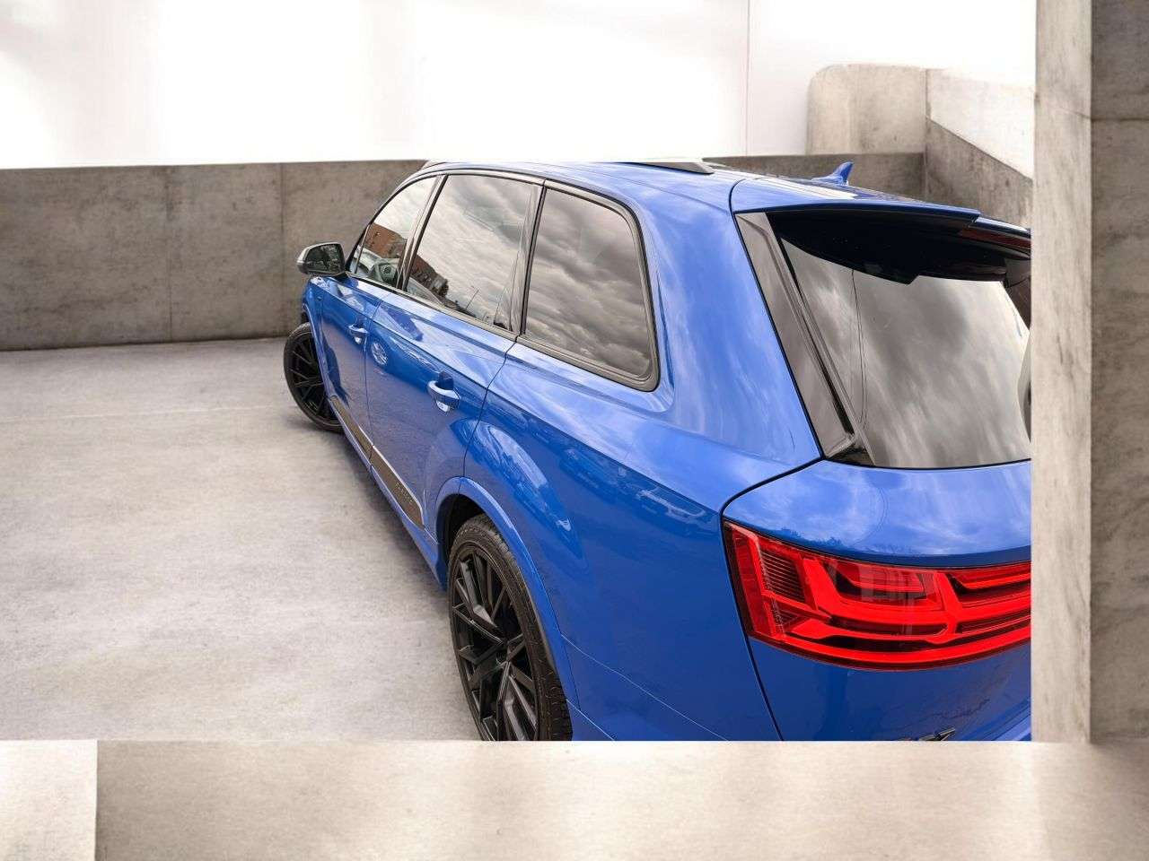 2017 AUDI SQ7 2017 AUDI SQ7