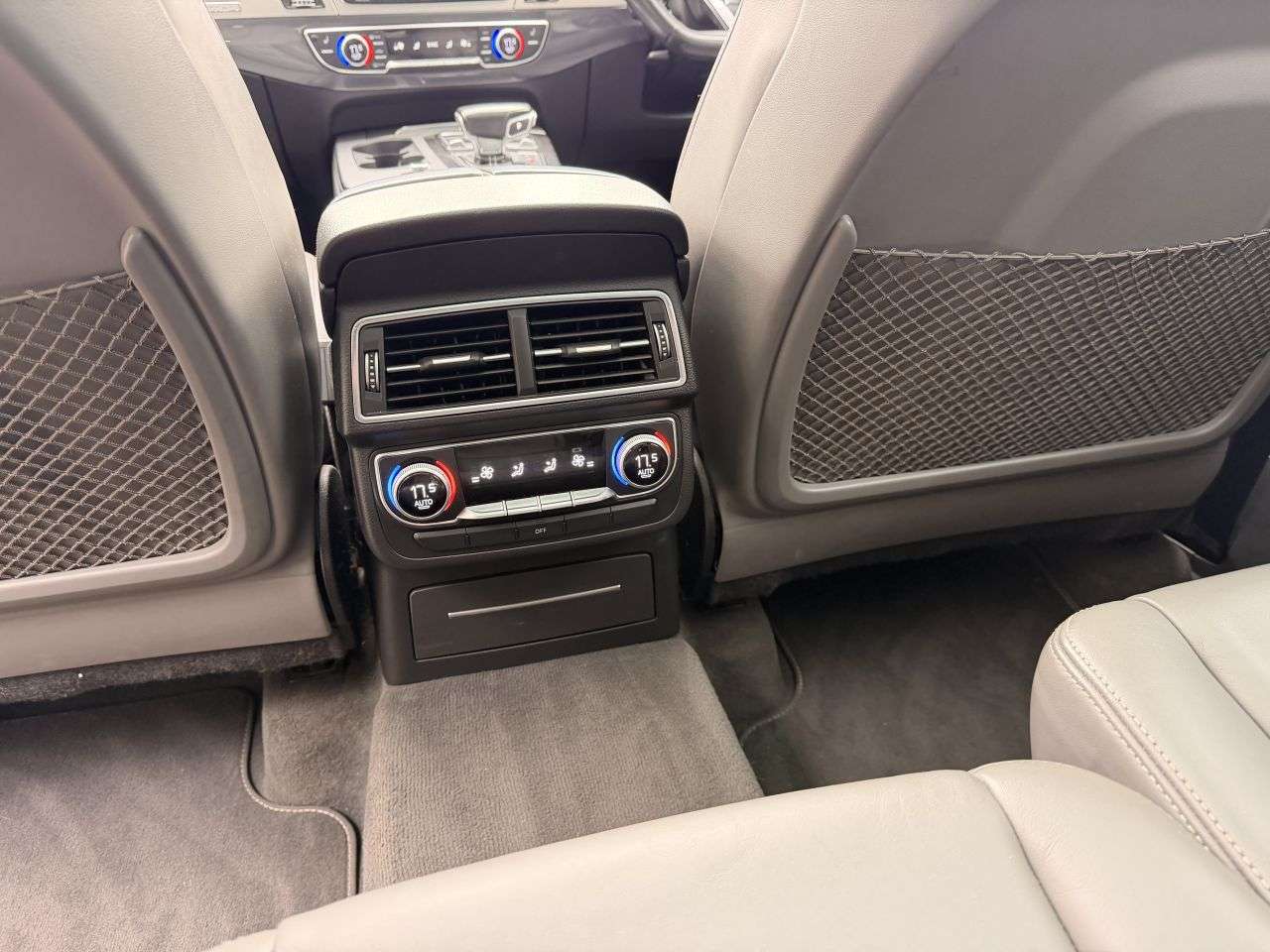 2017 AUDI SQ7 2017 AUDI SQ7
