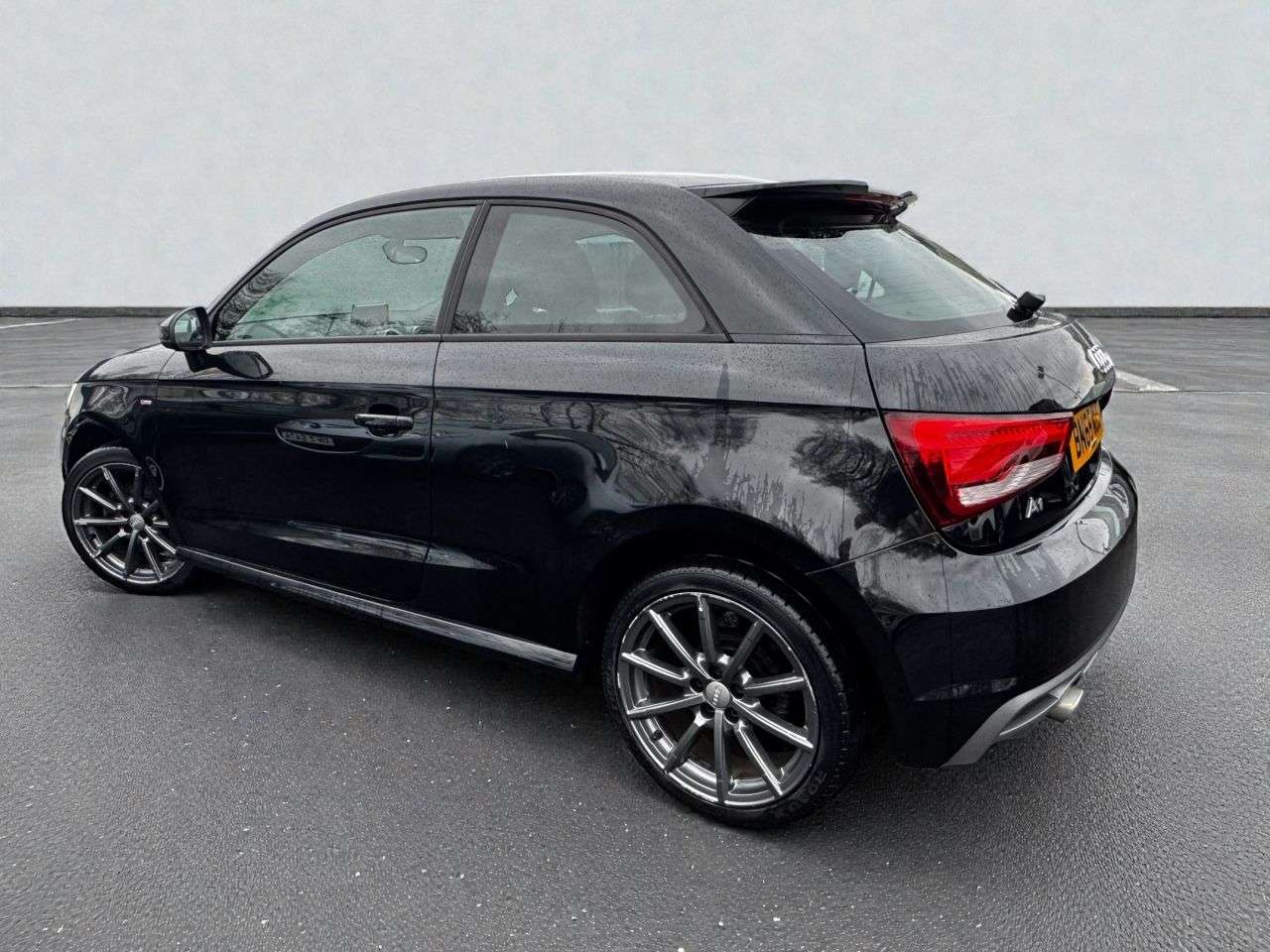 A 2015 AUDI A1 1.6 TDI S line Hatchback 3dr Diesel Manual Euro 6 (s/s) (116 ps) A 2015 AUDI A1 1.6 TDI S line Hatchback 3dr Diesel Manual Euro 6 (s/s) (116 ps)