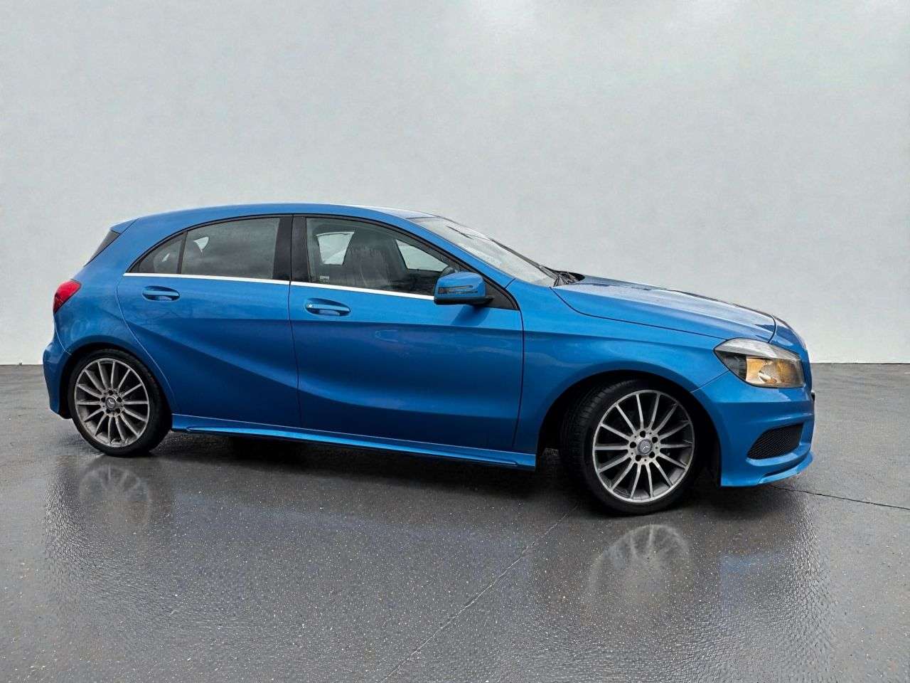 A 2014 MERCEDES-BENZ A-CLASS 1.8 A200 CDI AMG Sport Hatchback 5dr Diesel 7G-DCT Euro 5 (s/s) (136 ps) ** A 2014 MERCEDES-BENZ A-CLASS 1.8 A200 CDI AMG Sport Hatchback 5dr Diesel 7G-DCT Euro 5 (s/s) (136 ps) **