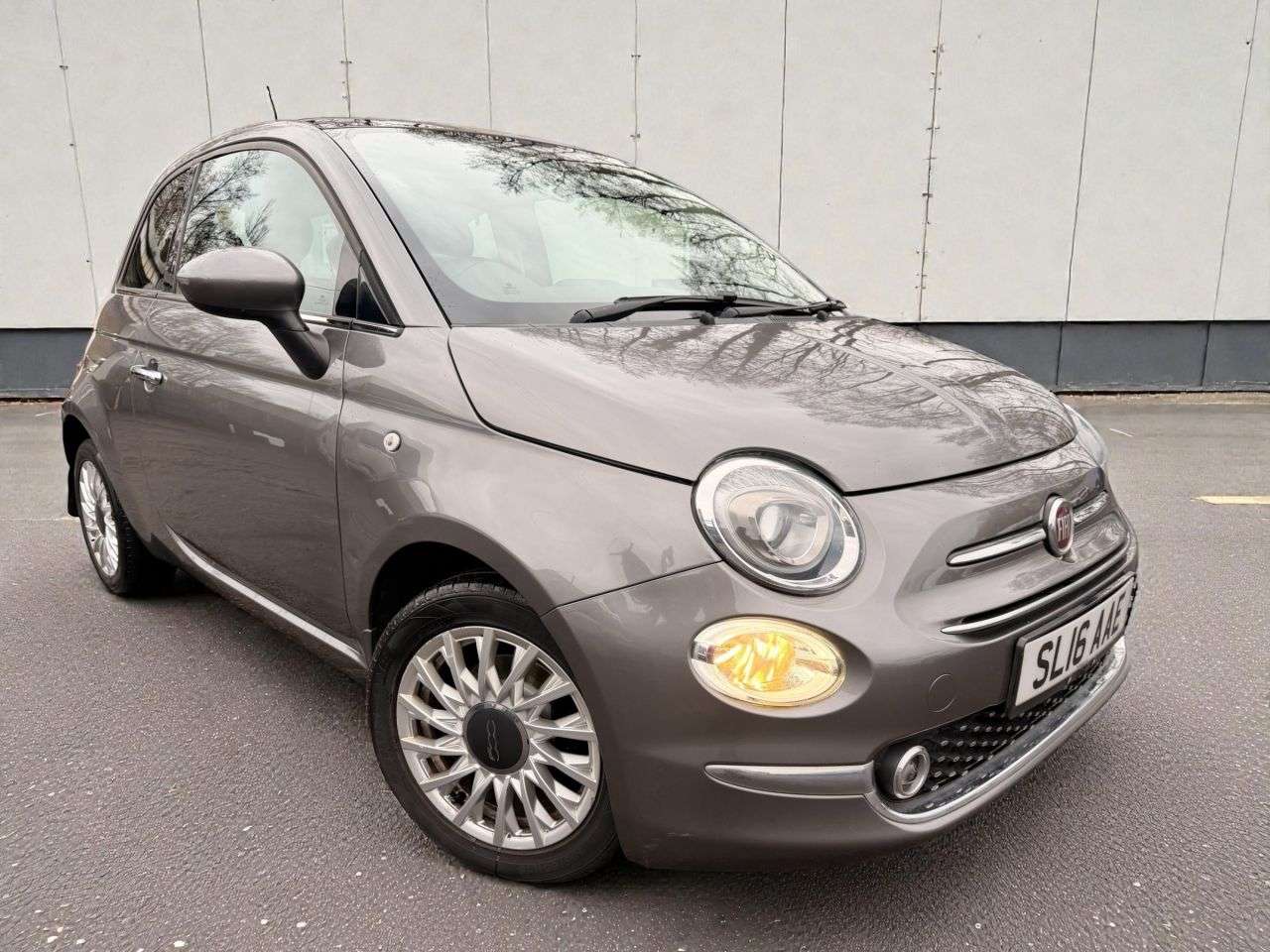 A 2016 FIAT 500 1.2 Lounge Hatchback 3dr Petrol Manual Euro 6 (s/s) (69 bhp) ***SERVICE HIS A 2016 FIAT 500 1.2 Lounge Hatchback 3dr Petrol Manual Euro 6 (s/s) (69 bhp) ***SERVICE HIS