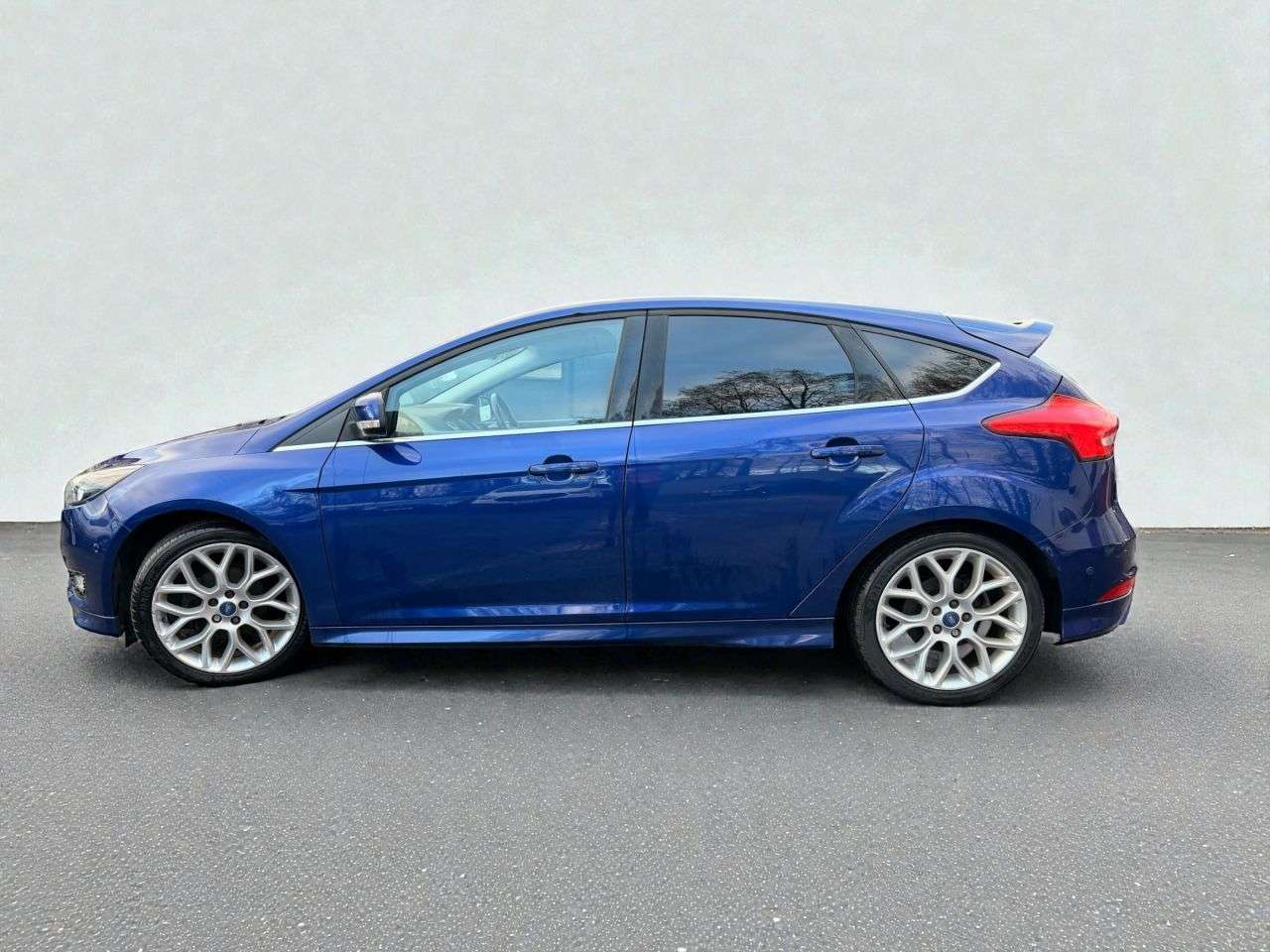 A 2017 FORD FOCUS 1.5 TDCi ST-Line Hatchback 5dr Diesel Manual Euro 6 (s/s) (120 ps) A 2017 FORD FOCUS 1.5 TDCi ST-Line Hatchback 5dr Diesel Manual Euro 6 (s/s) (120 ps)