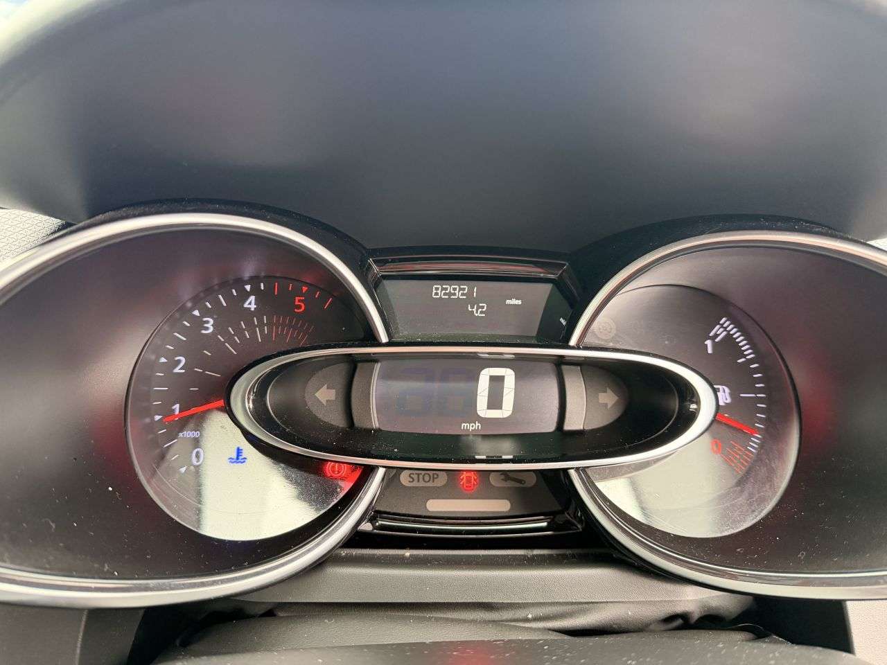 2017 RENAULT CLIO 2017 RENAULT CLIO