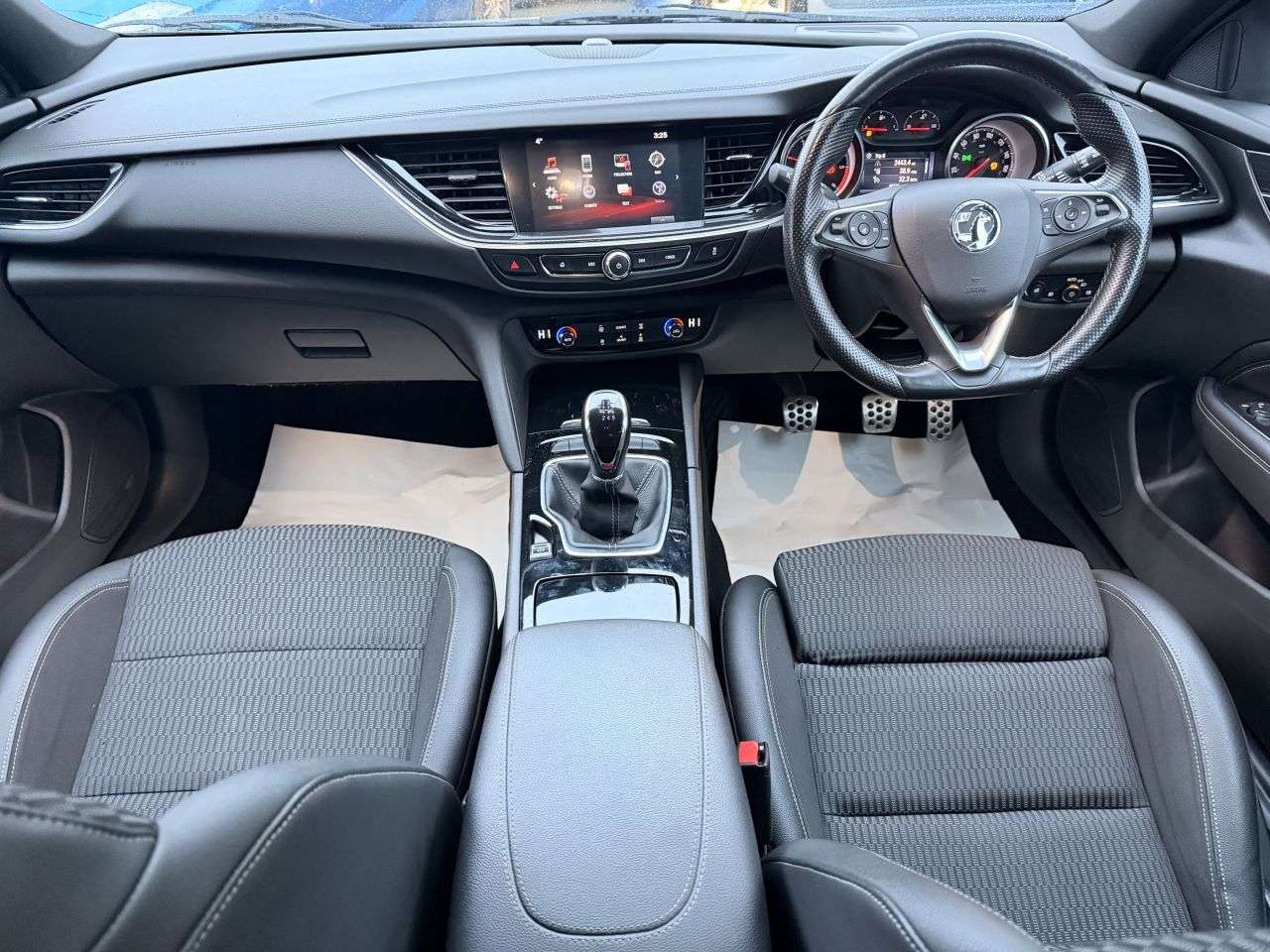 2017 VAUXHALL INSIGNIA 2017 VAUXHALL INSIGNIA