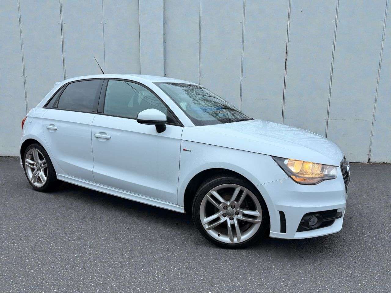 A 2014 AUDI A1 1.2 TFSI S line Sportback 5dr Petrol Manual Euro 5 (s/s) (86 ps) ** ONLY 2 A 2014 AUDI A1 1.2 TFSI S line Sportback 5dr Petrol Manual Euro 5 (s/s) (86 ps) ** ONLY 2