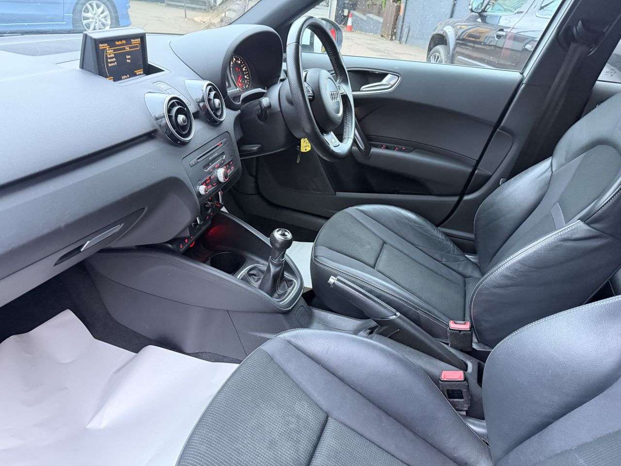 2014 AUDI A1 2014 AUDI A1